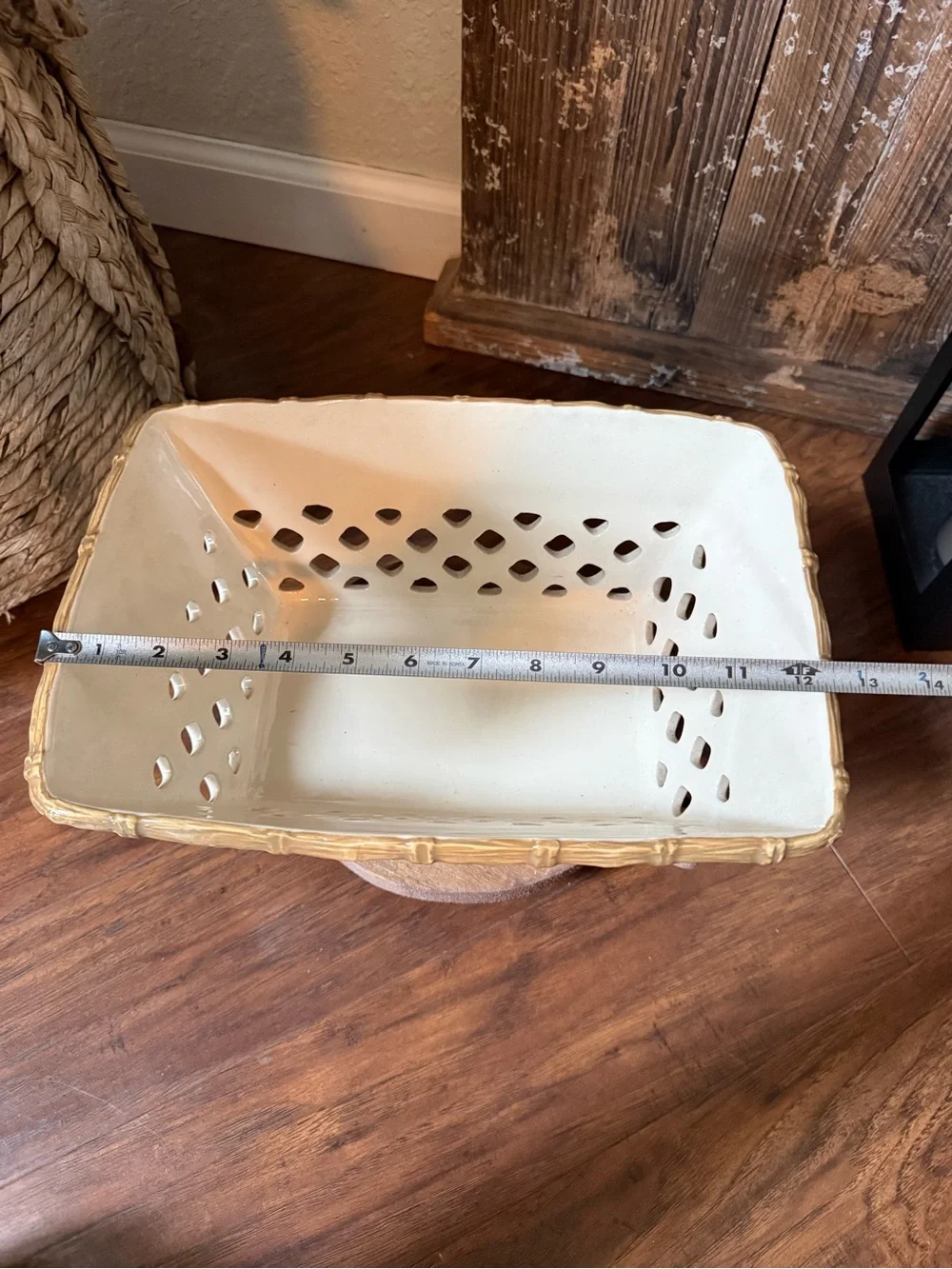 Ceramic Lattice/Woven Apple Basket, Apple Motif